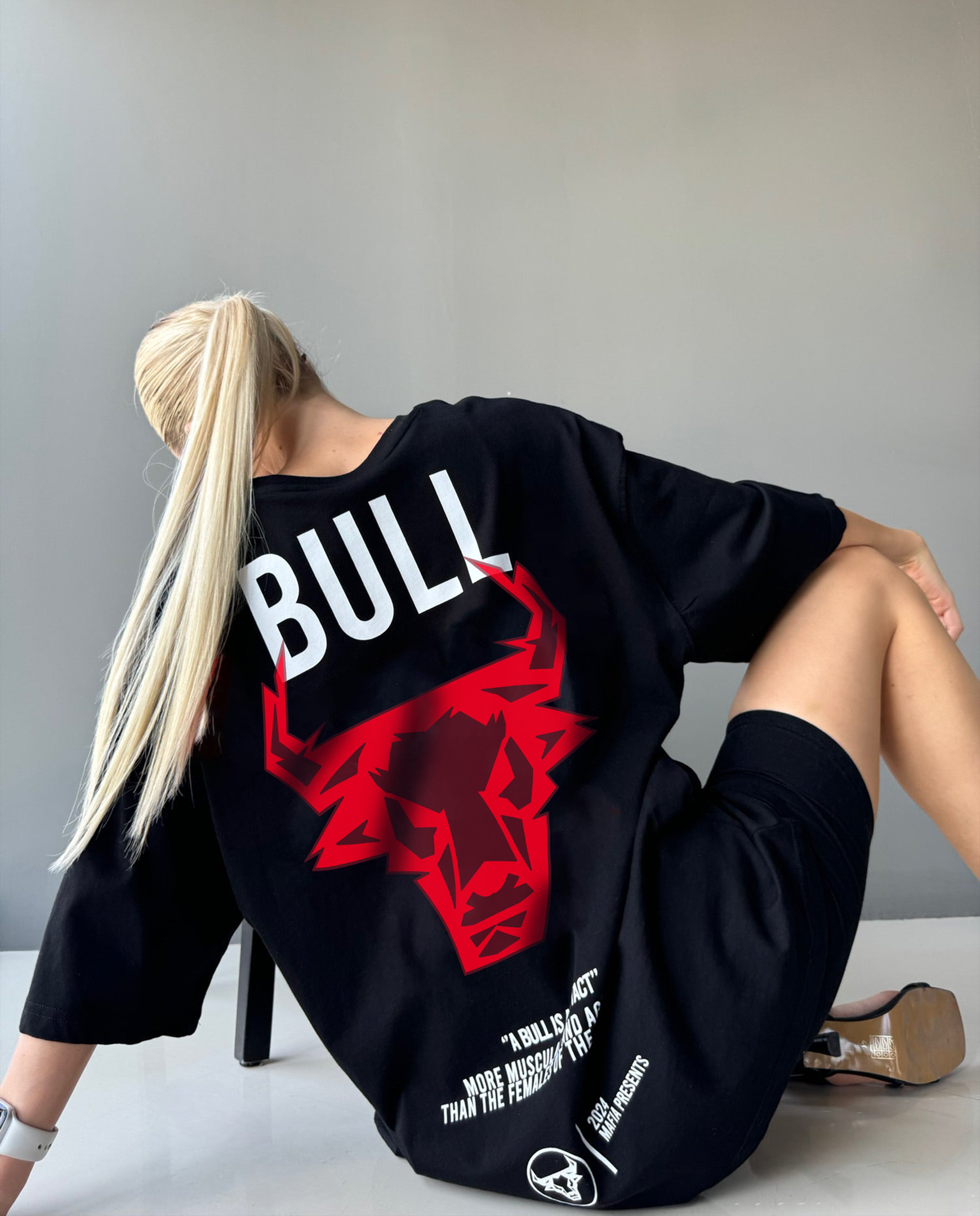 Bull Oversized Graphic Tee
