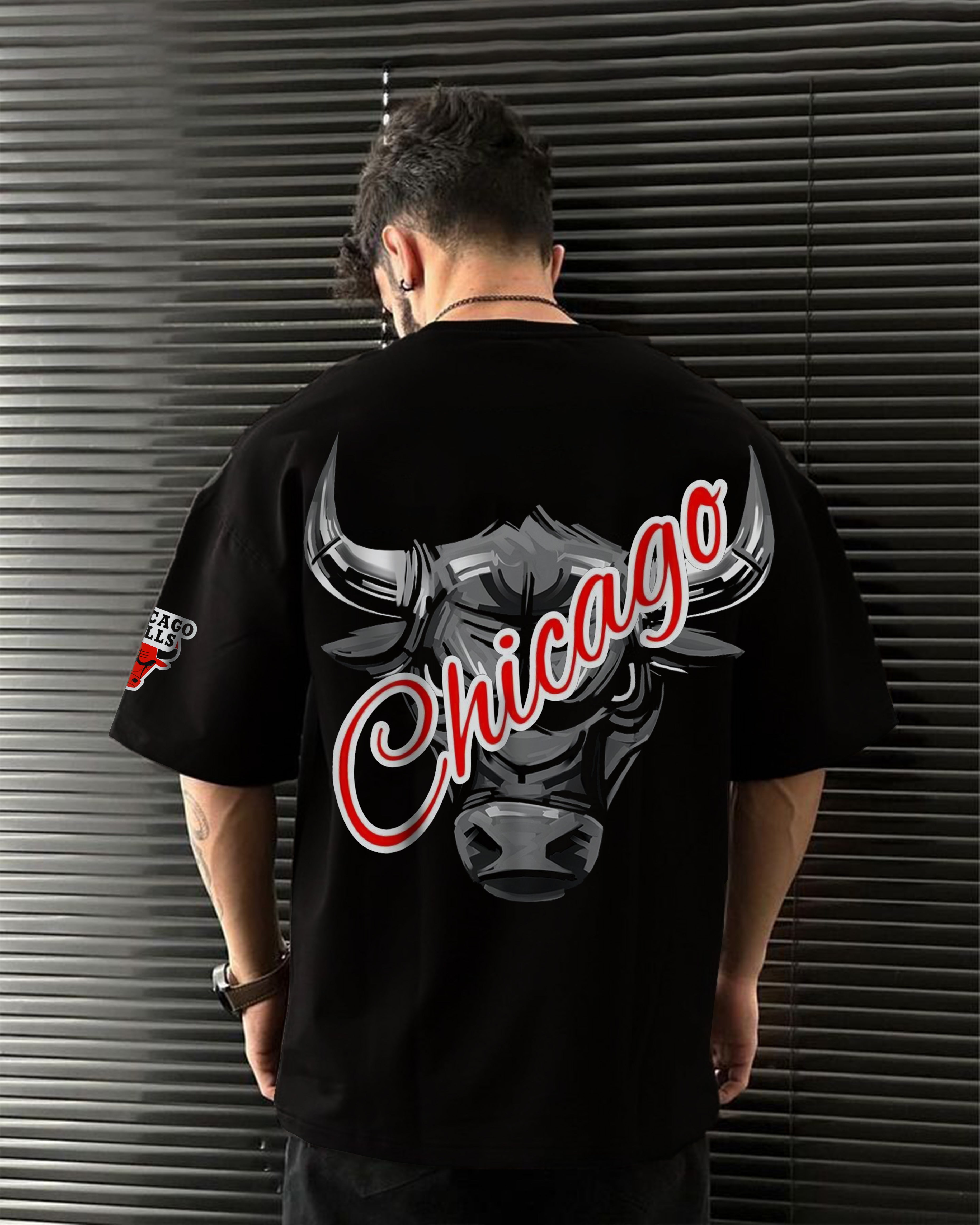 Chicago Bulls Oversized Graphic Tee